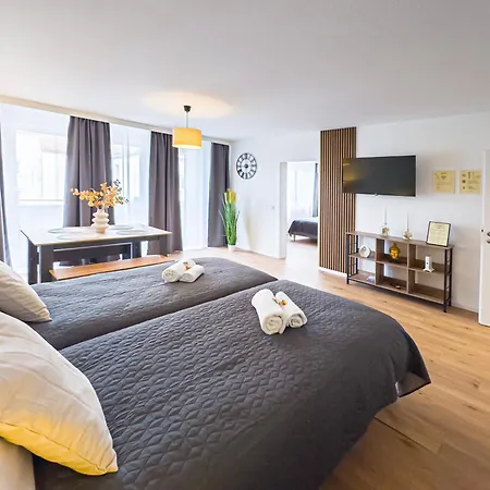 Immostay Waterfront - Balkon Ueber & Parking Apartment Bremen