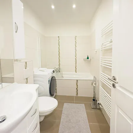 Apartament Immostay Waterfront - Balkon Ueber & Parking *