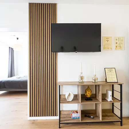 Immostay Waterfront - Balkon Ueber & Parking *