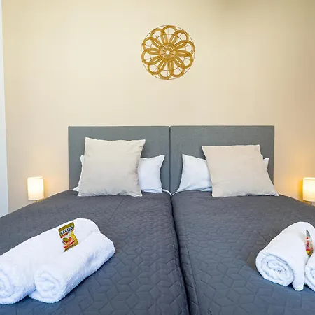 Immostay Waterfront - Balkon Ueber & Parking
