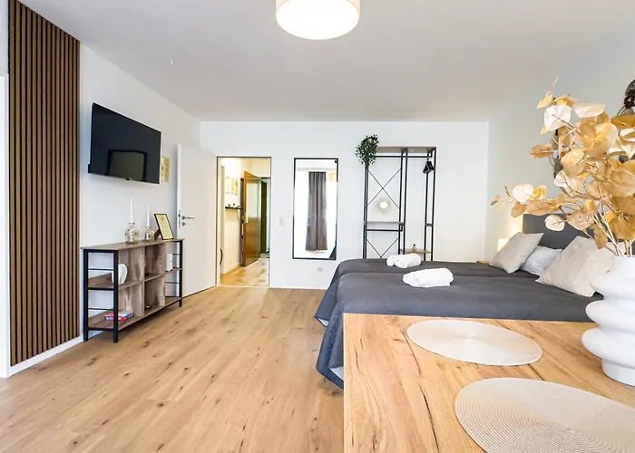 Immostay Waterfront - Balkon Ueber & Parking