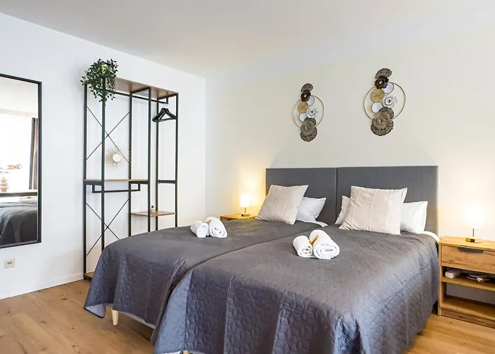 Διαμέρισμα Immostay Waterfront - Balkon Ueber & Parking Βρέμη