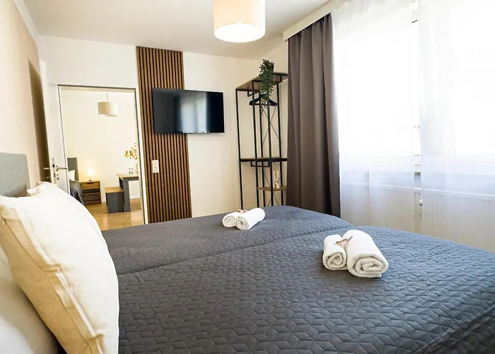 Immostay Waterfront - Balkon Ueber & Parking